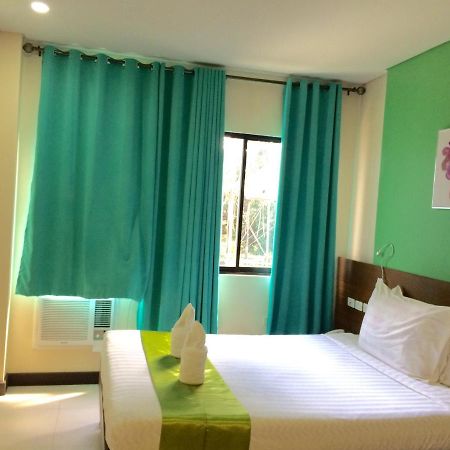 Cresebo Mansion Hotel Tagbilaran-stad Buitenkant foto